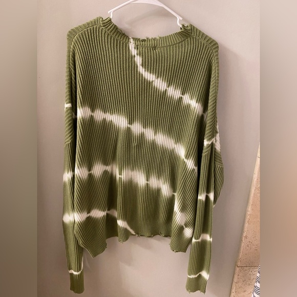 Green and white tie dye frayed sweater Dear John - Picture 2 of 2
